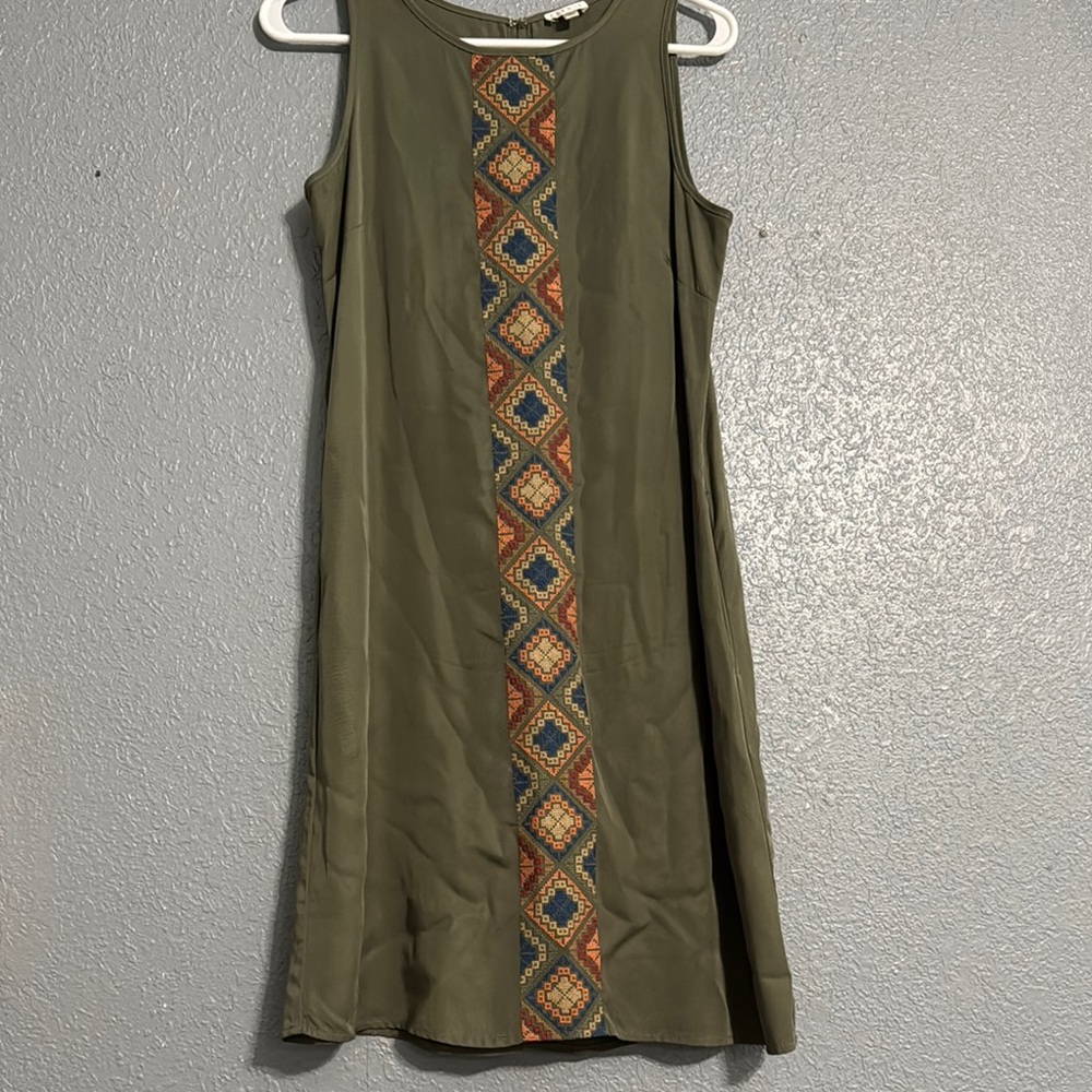 Olive Green Sleeveless Dress with embroidered Accent